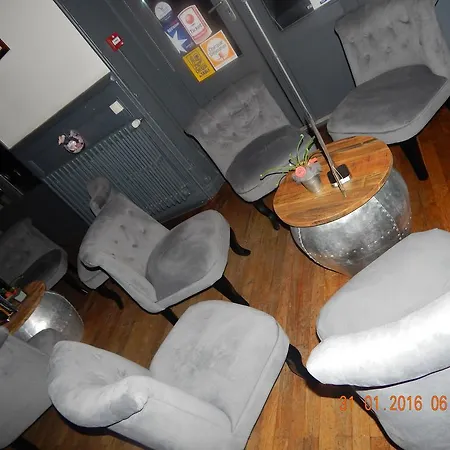 بيت للعطل Homtel Le Parc *