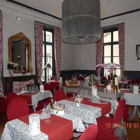 بيت للعطل Homtel Le Parc *