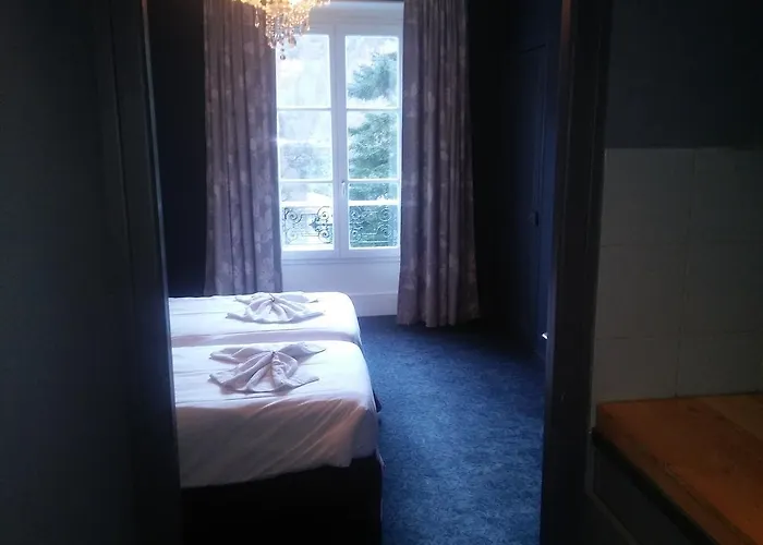 Homtel Le Parc 펜션 알레바르드
