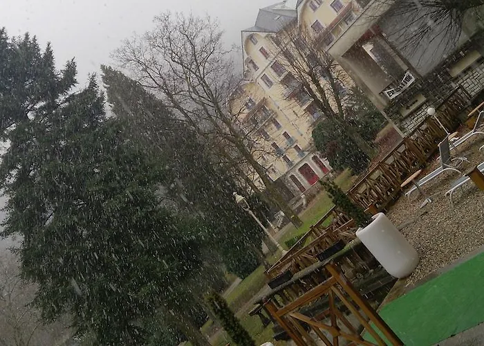 펜션 Homtel Le Parc *